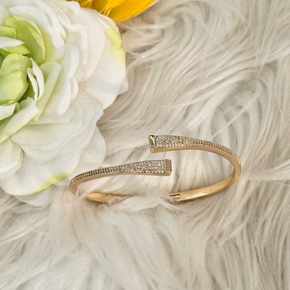 Gold Bangle Bracelet with Micro Pave Diamonds NEW! - Picture 7 of 12